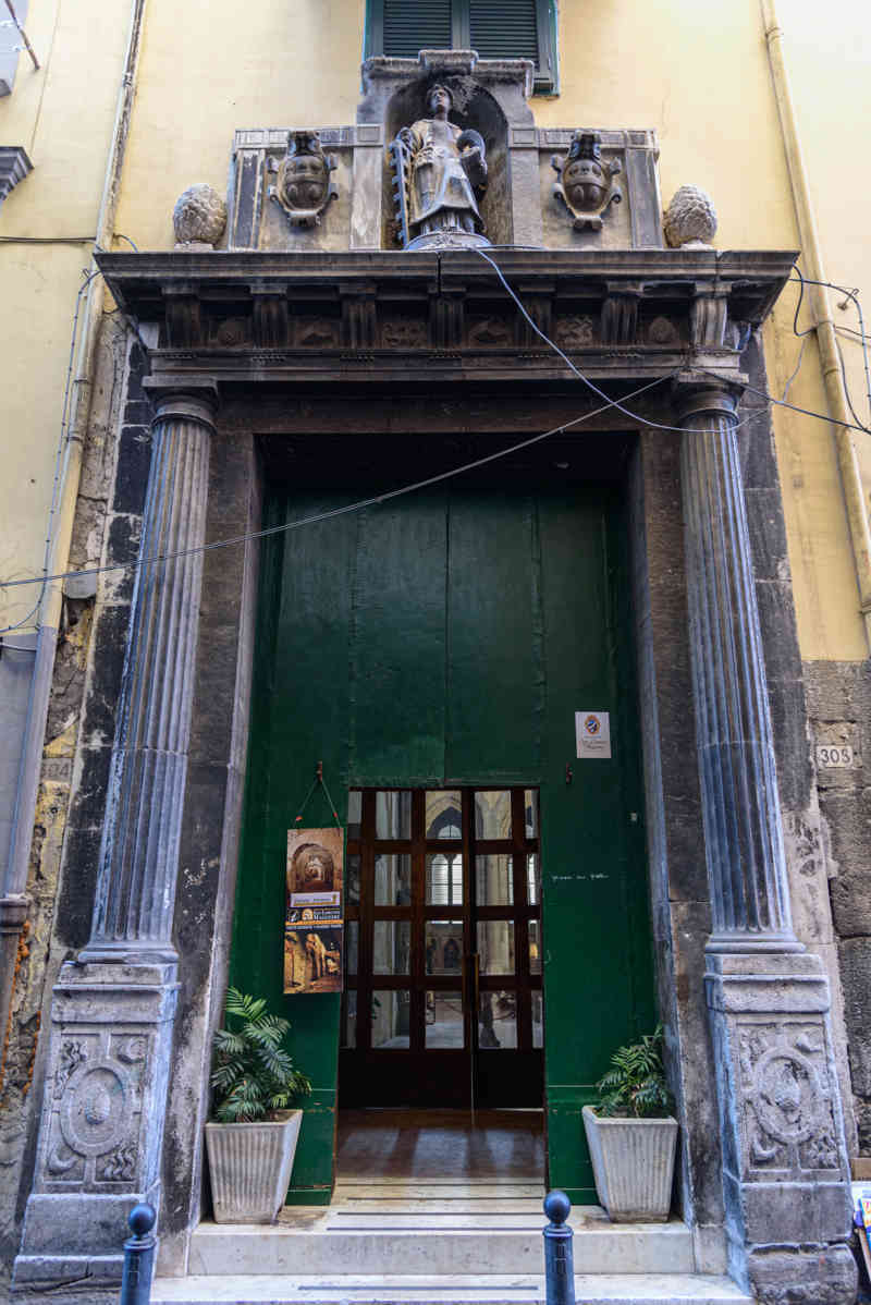 046 - Italia - Nápoles - complejo monumental de San Lorenzo Maggiore.jpg